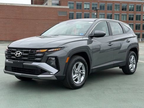 Certified 2026 Hyundai Tucson SE AWD/4WD image 1
