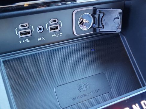 New 2025 Jeep Grand Cherokee L Altitude image 22