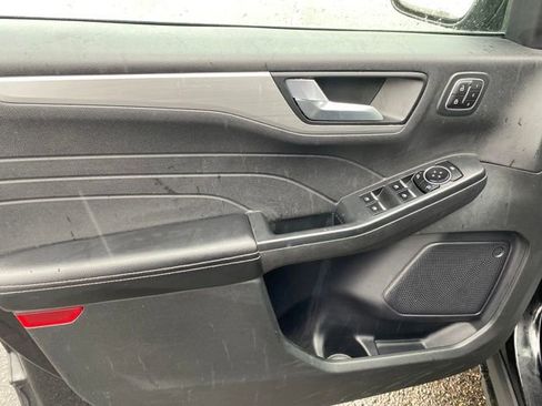 Used 2023 Ford Escape Platinum AWD/4WD image 16