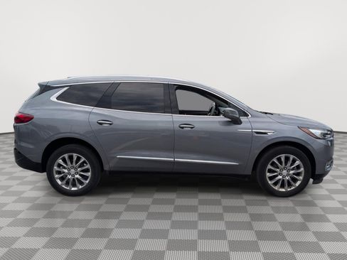 Used 2019 Buick Enclave Essence AWD/4WD image 6
