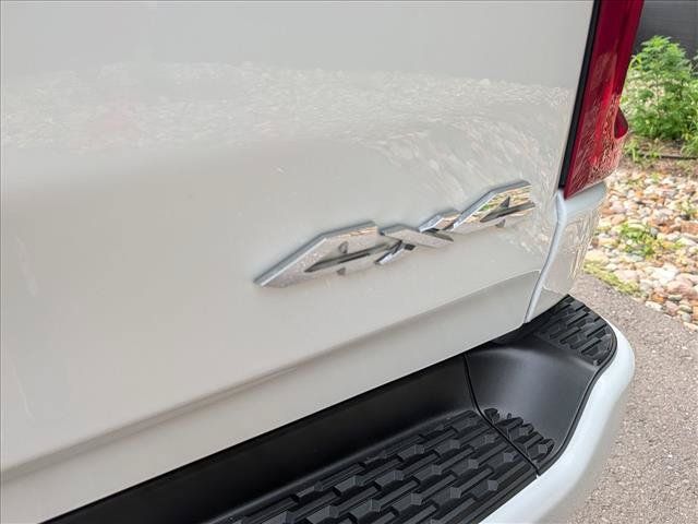 Used 2026 RAM 1500 Laramie AWD/4WD image 23