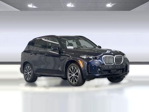 Used 2024 BMW X5 sDrive40i w/ M Sport Package RWD image 7