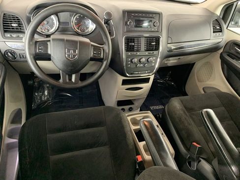 Used 2016 Dodge Grand Caravan SE w/ Quick Order Package 29E SE image 18