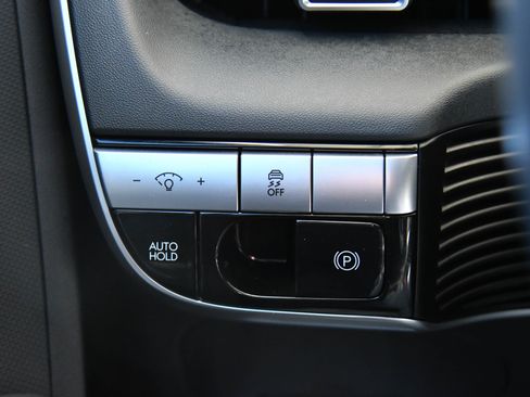 Used 2024 Hyundai Ioniq 5 SE RWD image 34