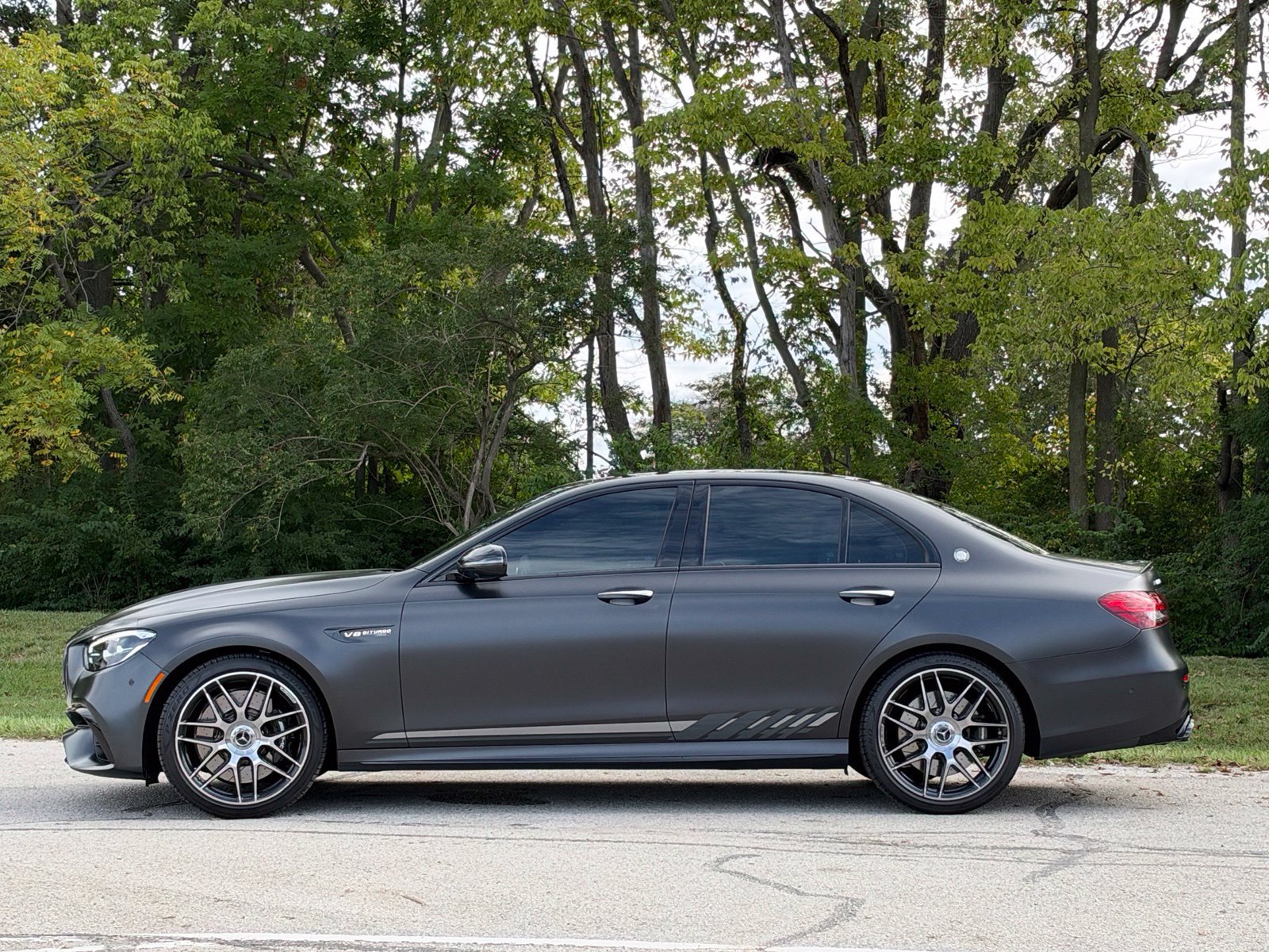 Used 2023 Mercedes-Benz E 63 AMG S image 2