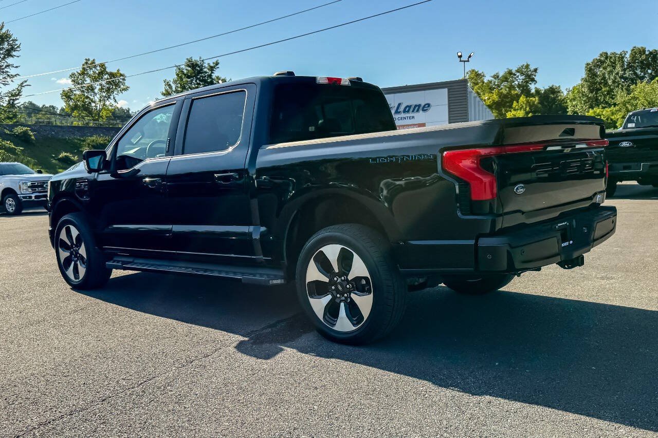 Used 2023 Ford F150 Lightning Platinum AWD/4WD image 5