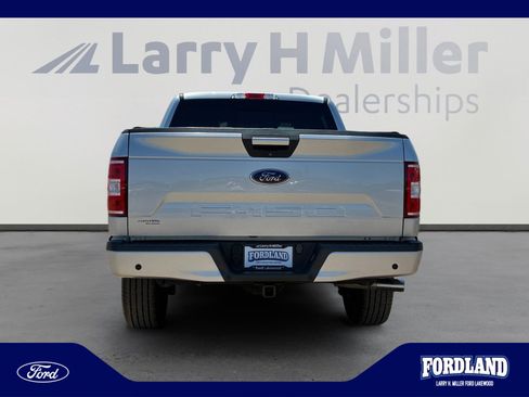 Used 2018 Ford F150 XLT w/ Equipment Group 302A Luxury AWD/4WD image 4