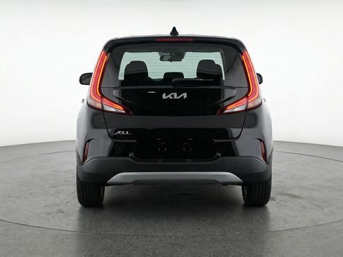 Used 2025 Kia Soul LX w/ LX Technology Package FWD image 7