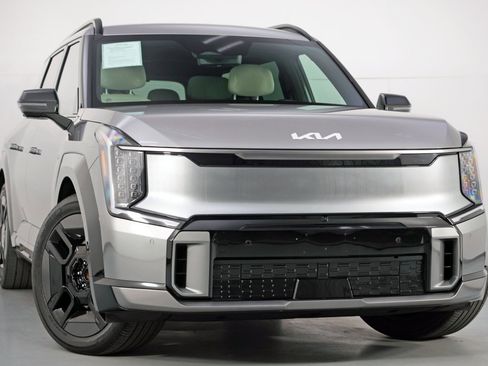 Used 2024 Kia EV9 GT-Line image 4