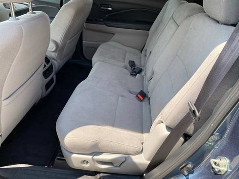 Used 2020 Honda Pilot EX image 29