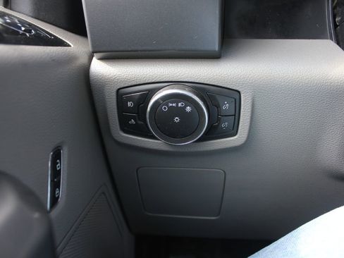 Used 2017 Ford F150 XLT w/ Trailer Tow Package image 17