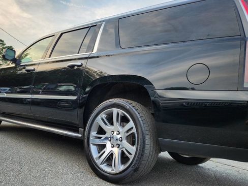 Used 2015 Cadillac Escalade ESV Luxury image 9