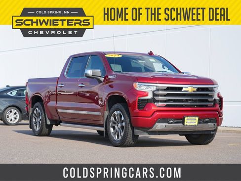 Used 2024 Chevrolet Silverado 1500 High Country w/ Technology Package AWD/4WD image 1