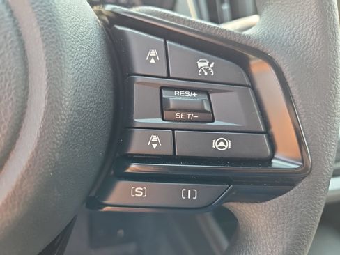 Used 2026 Subaru Crosstrek 2.5i Premium AWD/4WD image 18
