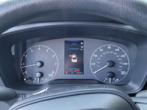 Used 2024 Toyota Corolla LE image 28