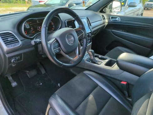 Used 2021 Jeep Grand Cherokee Laredo X RWD image 8
