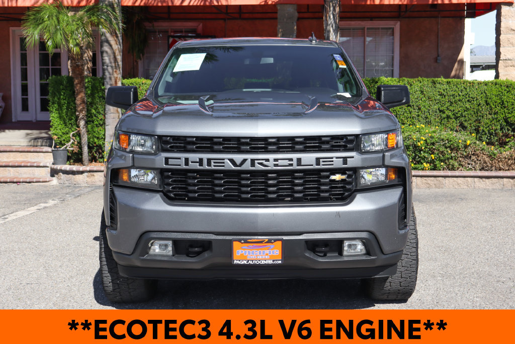 Used 2019 Chevrolet Silverado 1500 Custom w/ Custom Convenience Package AWD/4WD image 3