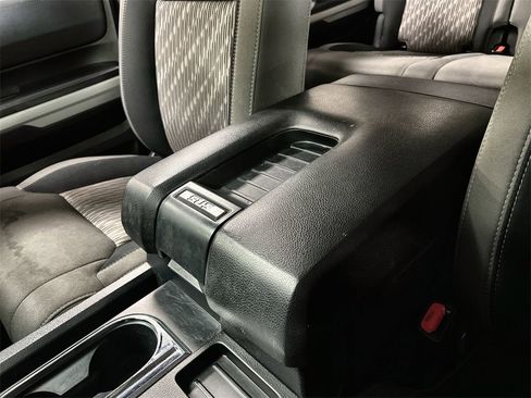 Used 2019 Toyota Tundra SR5 image 35