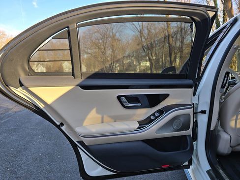 Used 2022 Mercedes-Benz S 500 4MATIC image 25