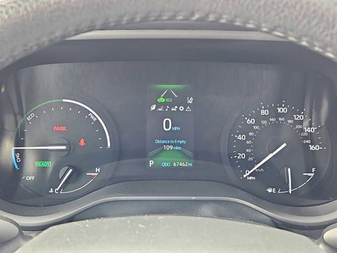 Used 2023 Toyota Sienna XLE w/ XLE Plus Package AWD/4WD image 33