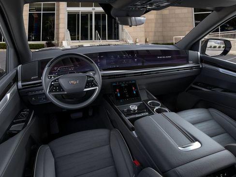 New 2026 Cadillac Escalade ESV Luxury AWD/4WD image 17