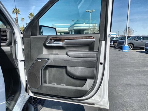 New 2026 GMC Sierra 1500 Elevation image 39