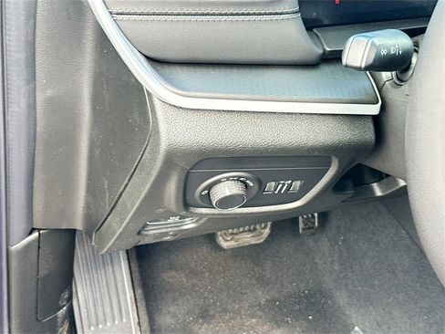 New 2025 Jeep Grand Cherokee Laredo X image 10