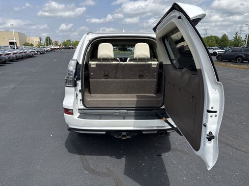 Used 2017 Lexus GX 460 Premium AWD/4WD image 26