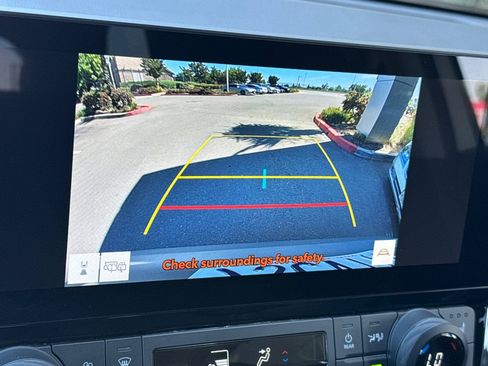 Certified 2025 Toyota Grand Highlander FWD image 29
