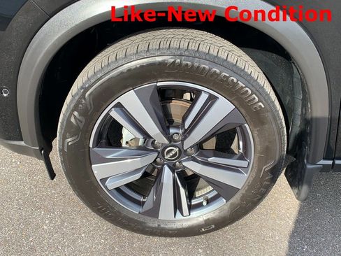 Used 2023 Nissan Rogue SL w/ SL Premium Package image 9