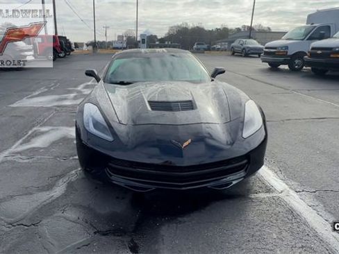 Used 2015 Chevrolet Corvette Stingray Coupe w/ 3LT Preferred Equipment Group image 3
