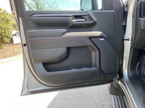 Used 2025 GMC Sierra 2500 AT4 w/ AT4 Premium Plus Package image 27