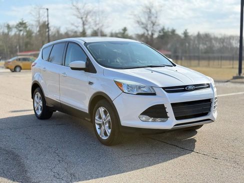 Used 2016 Ford Escape SE AWD/4WD image 3