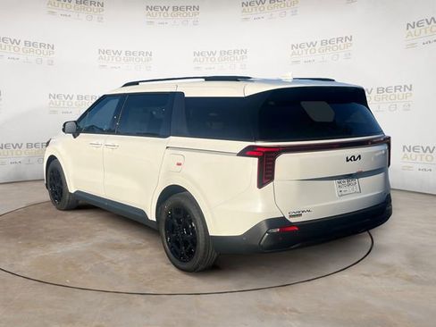 New 2026 Kia Carnival SX Prestige FWD image 3