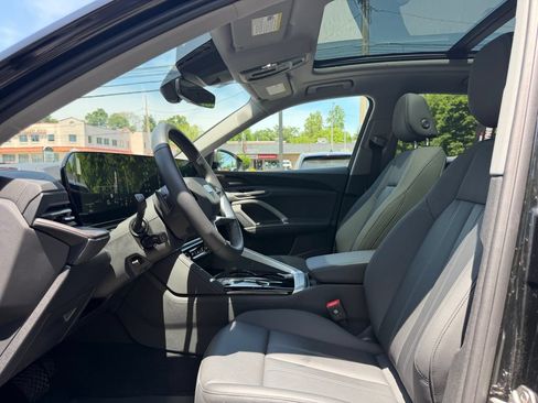 Used 2025 Audi Q5 Premium w/ Premium Plus AWD/4WD image 14