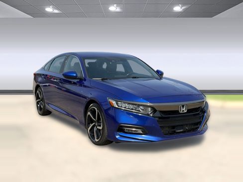Used 2018 Honda Accord Sport image 6