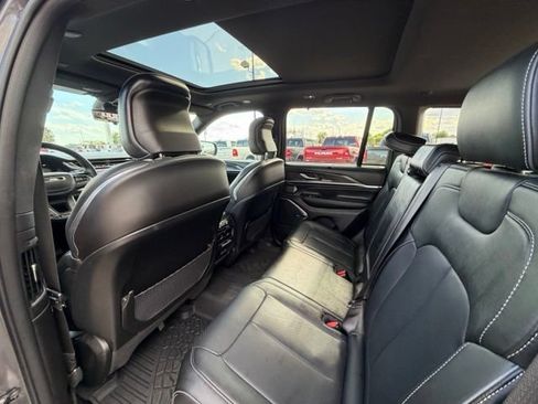 Used 2023 Jeep Grand Cherokee Overland w/ Adv Protech Group III AWD/4WD image 13