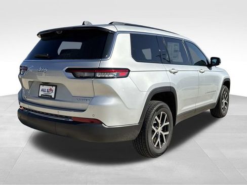 New 2025 Jeep Grand Cherokee L Limited w/ Luxury Tech Group II RWD image 9