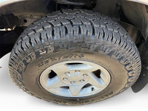 Used 2000 Toyota Tundra SR5 image 9