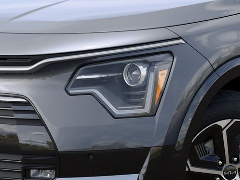 New 2026 Kia Niro FWD image 10