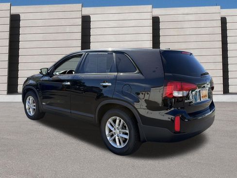 Used 2014 Kia Sorento LX AWD/4WD image 3