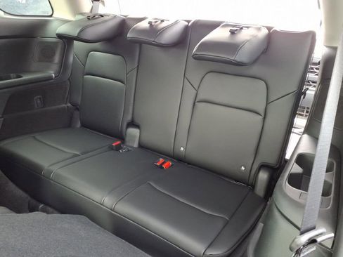 New 2026 Nissan Pathfinder SL image 19