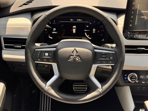 New 2026 Mitsubishi Outlander SEL FWD image 19