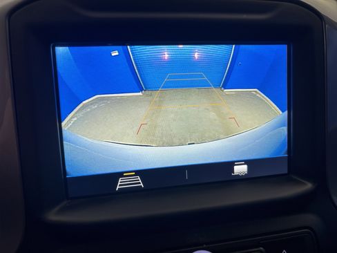 Used 2019 Chevrolet Silverado 1500 Custom Trail Boss w/ Custom Convenience Package image 19