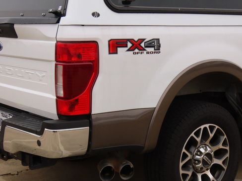 Used 2020 Ford F250 Lariat w/ Lariat Ultimate Package image 10