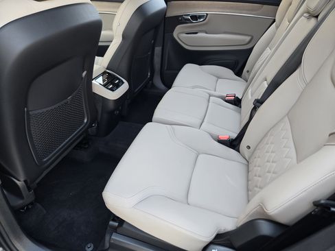 New 2026 Volvo XC90 B6 Plus w/ Protection Package Premier image 31