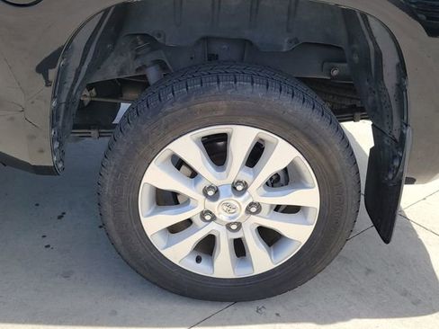 Used 2021 Toyota Tundra SR5 AWD/4WD image 12