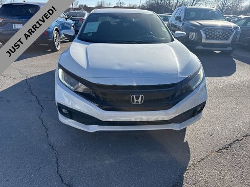 Used 2019 Honda Civic Sport image 2