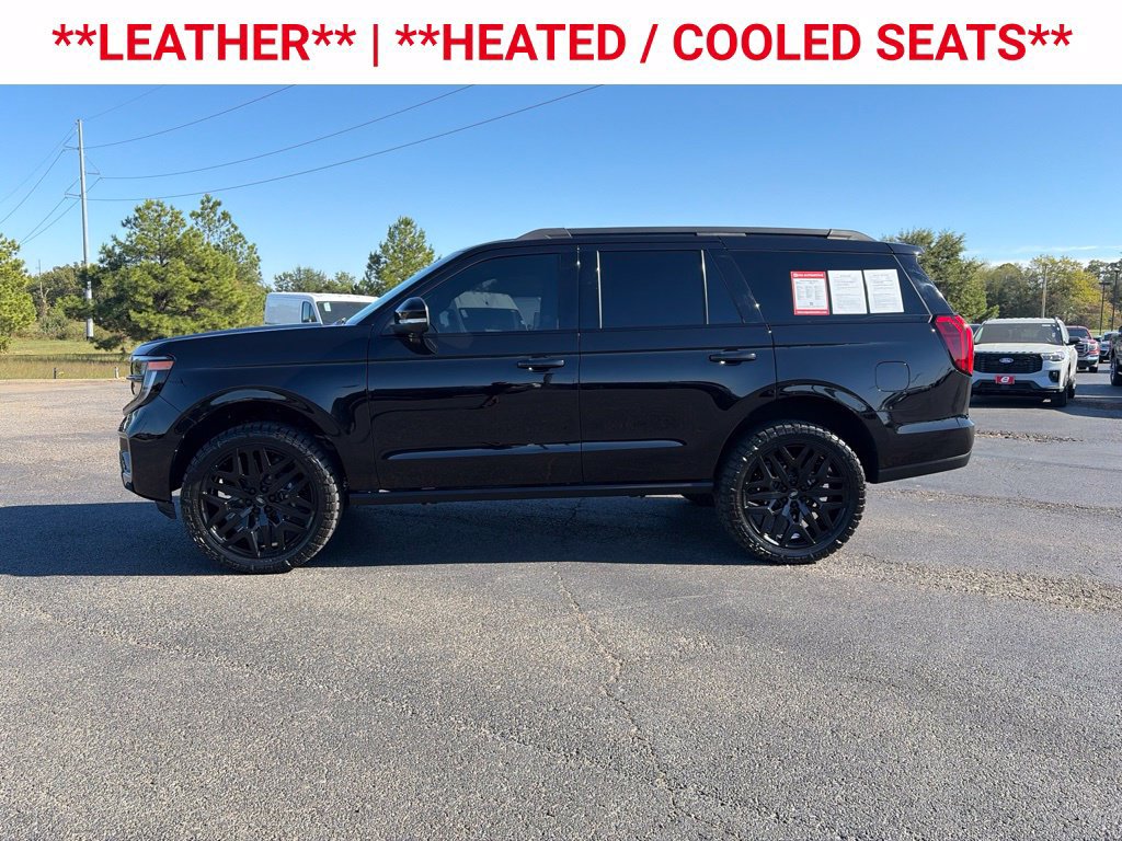 Used 2026 Ford Expedition Platinum w/ Stealth Performance Package AWD/4WD image 5