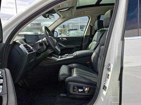 Used 2026 BMW X7 xDrive40i image 17